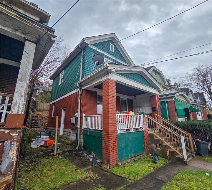 Property Photo:  2050 Laketon Rd  PA 15221 