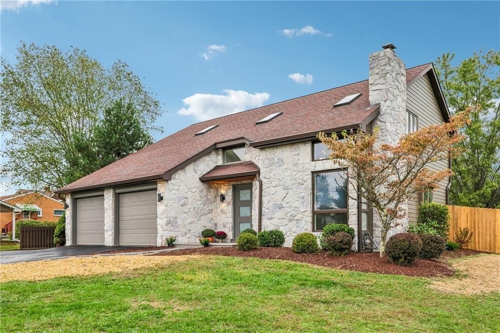 Property Photo:  3422 Route 130  PA 15636 