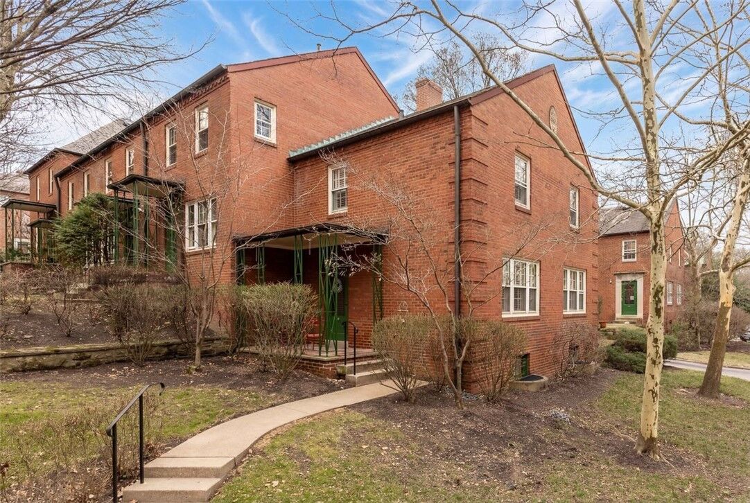 Property Photo:  401 Olympia Road  PA 15211 