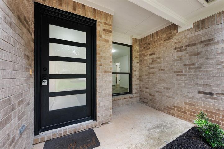 Property Photo: 608 Haleys Cove TX 78641