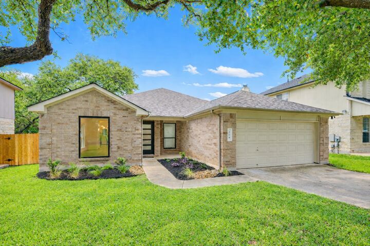 Property Photo:  608 Haleys Cove  TX 78641 