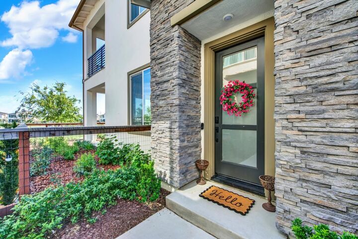 Property Photo:  2456 Shore Vista  CA 94533 