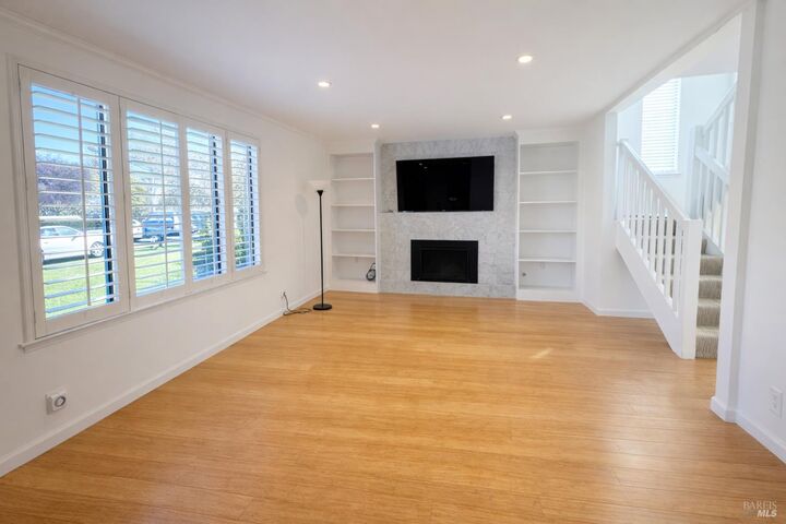 Property Photo:  25 Manchester Court  CA 94947 