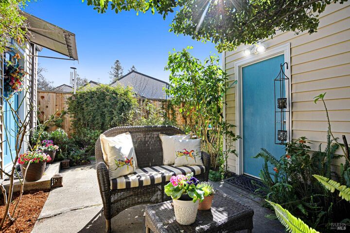 Property Photo:  1574 Yardley Street  CA 95403 