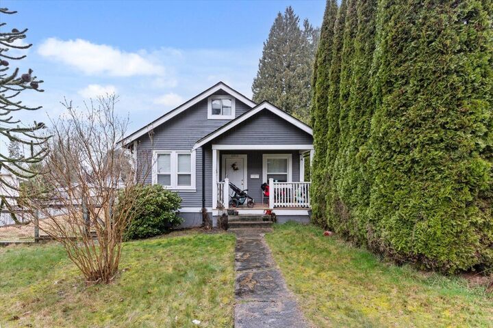 Property Photo: 33913 Pine Street BC V2S 2P4