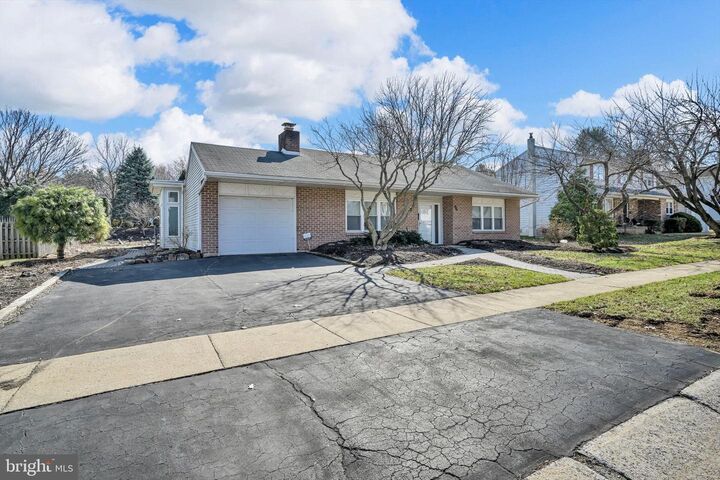 Property Photo:  37 Dorchester Drive  PA 19610 