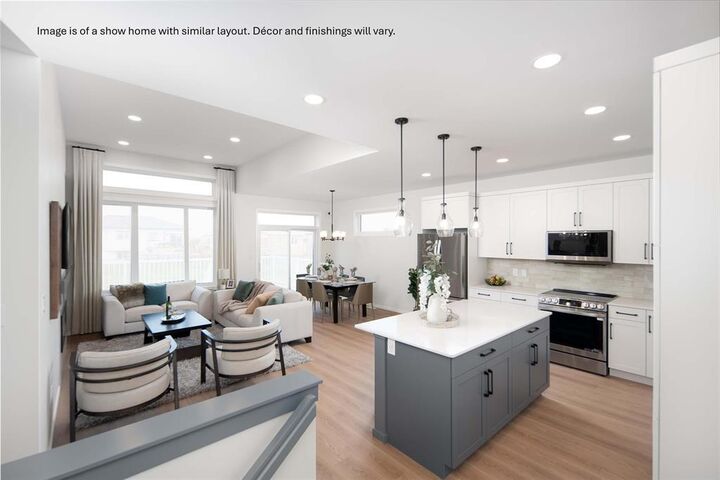 Property Photo:  43 Parkrose Place  MB R5A 0B4 