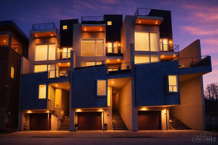 Property Photo: 428 Oregon Street OH 45202