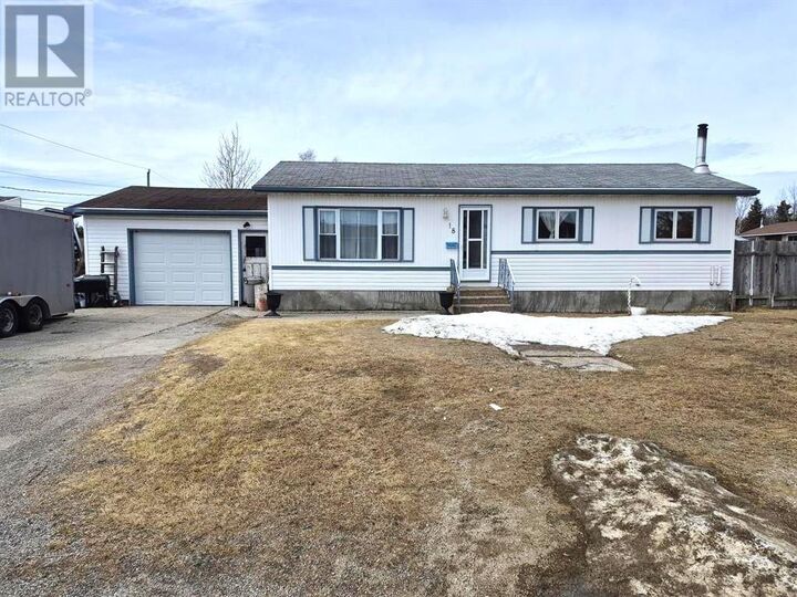 18 Lloyd Irwin Street — photo 1
