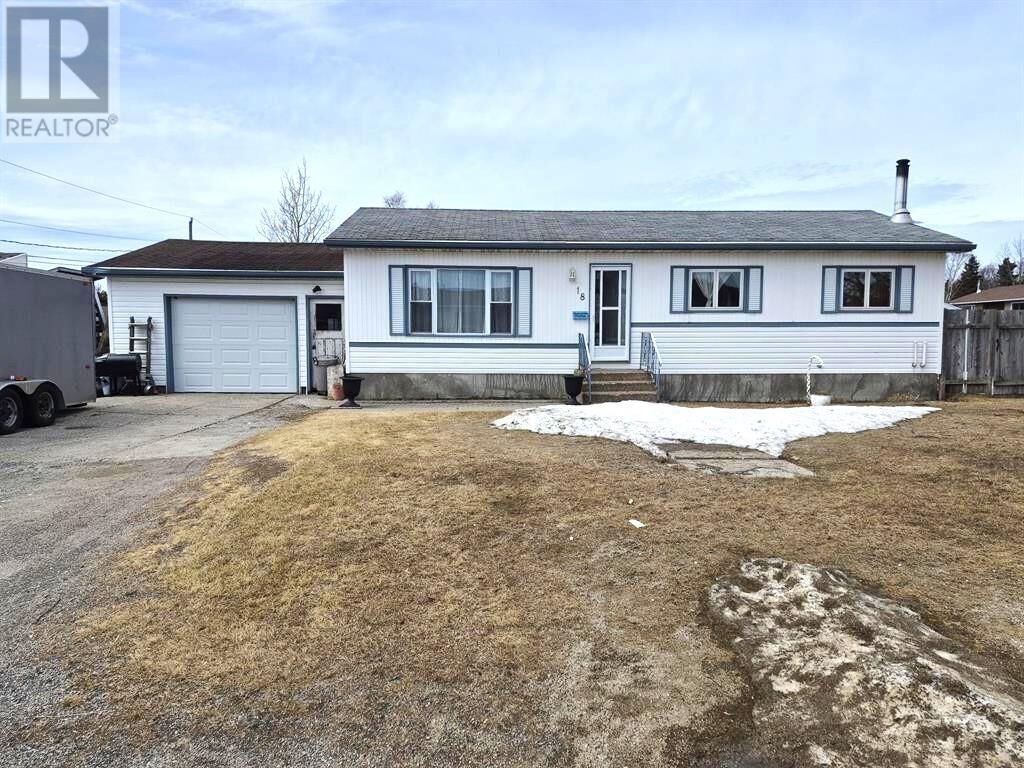 Property Photo: 18 Lloyd Irwin Street ON P0T 2E0