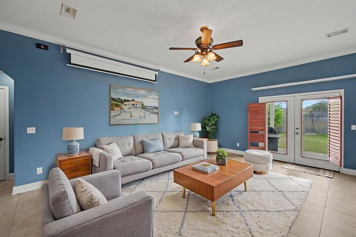 Property Photo:  2202 Palo Alto Street  FL 32566 