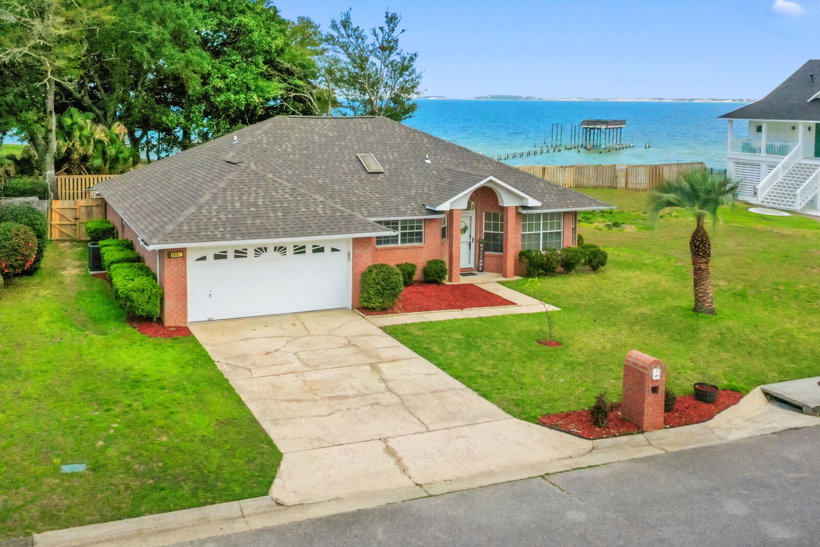 Property Photo:  2001 Jessica Way  FL 32566 