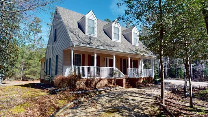 Property Photo: 26032 Colonial Dr VA 23418