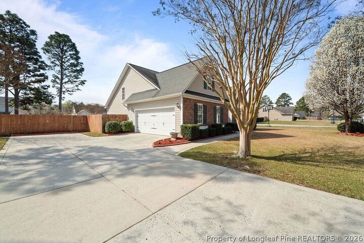 Property Photo:  40 Chinkapin Oak Circle  NC 28323 