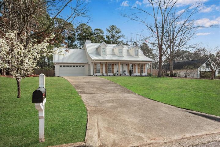 Property Photo: 333 Oxford Way GA 30680