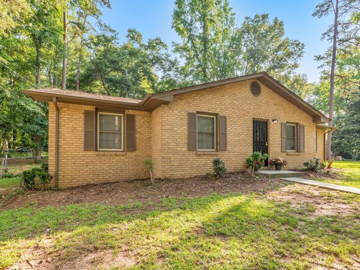 Property Photo:  6675 Leisure Trail  GA 30349 