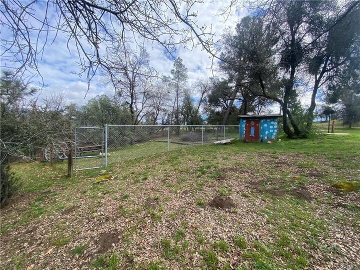 Property Photo: 56446 Road 200 CA 93643