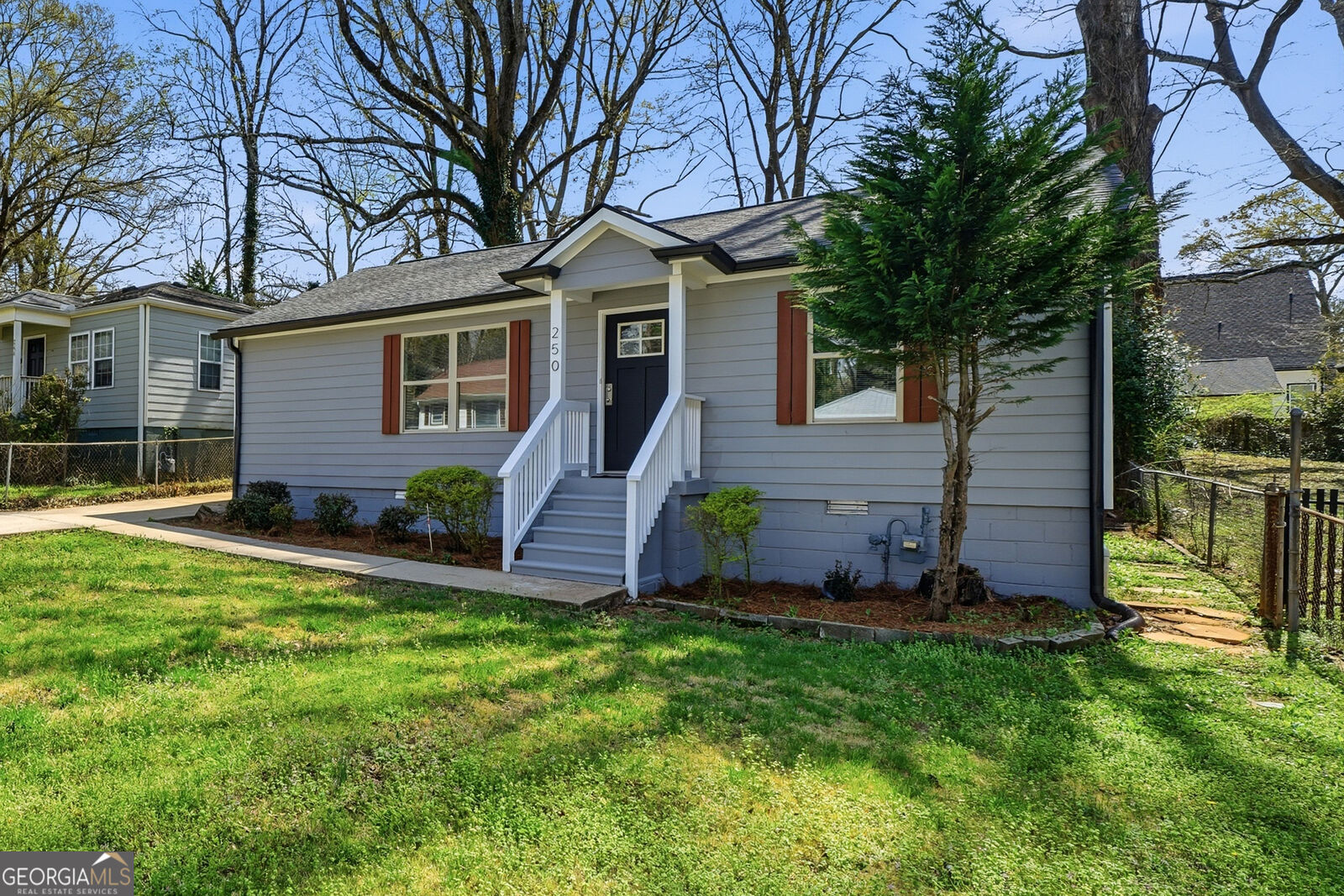 Property Photo:  250 Maple Street  GA 30354 