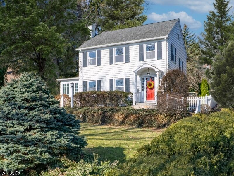 Property Photo: 6 Edgehill Ave NJ 07928