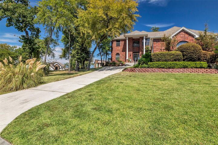 Property Photo:  12319 Pebble View Drive  TX 77304 