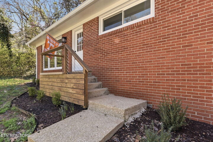 Property Photo:  1417 SW Audena Lane  TN 37919 