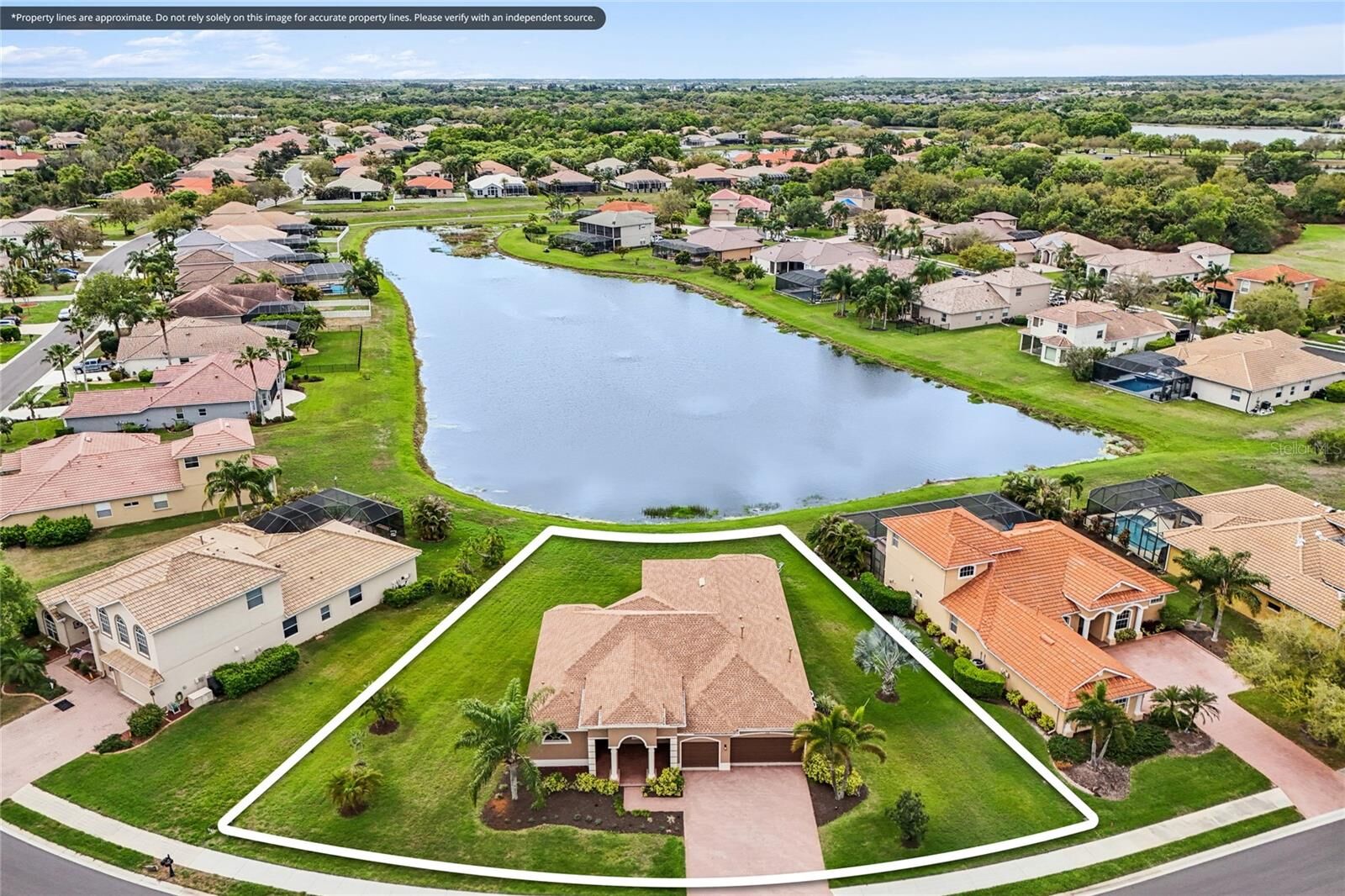 Property Photo:  226 Petrel Trail  FL 34212 