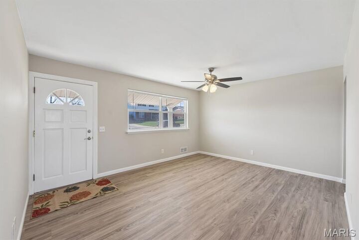 Property Photo: 1077 Dawn Valley Drive MO 63043