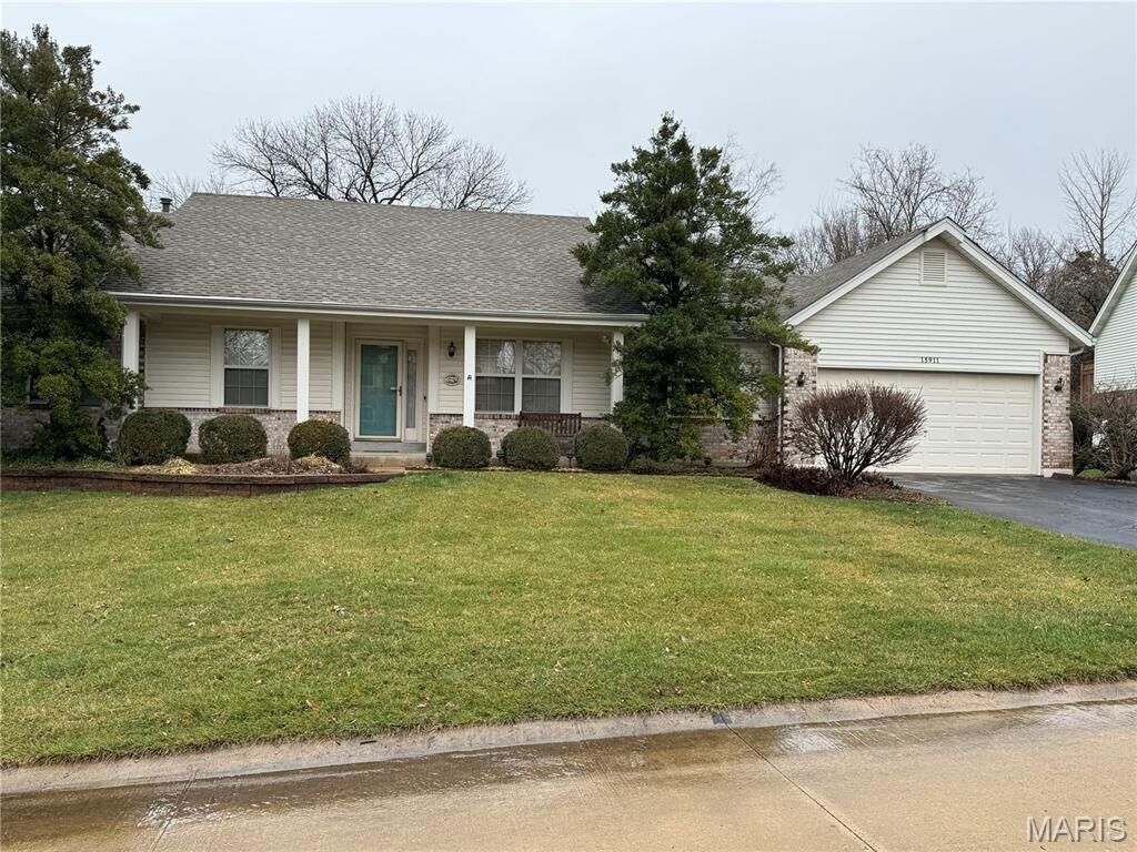 Property Photo:  15911 Fairway Lake  MO 63017 