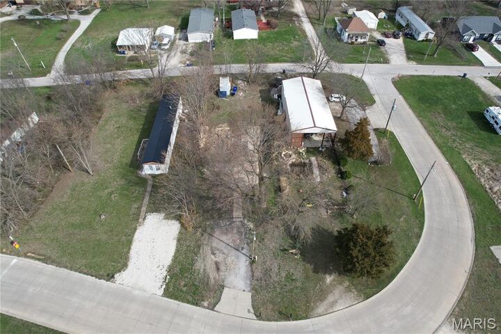 Property Photo: 931 Market Street MO 63380