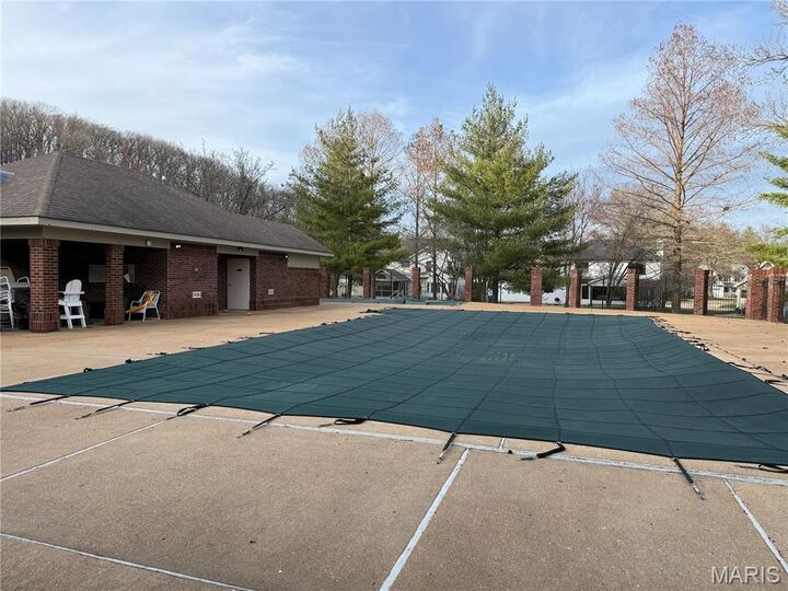 Property Photo:  583 McBride Pointe Drive  MO 63011 