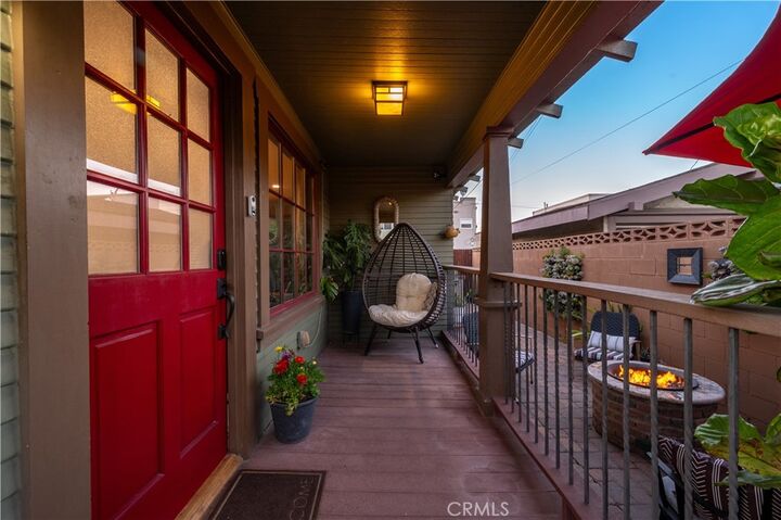 Property Photo:  1929 E 6th Street  CA 90802 