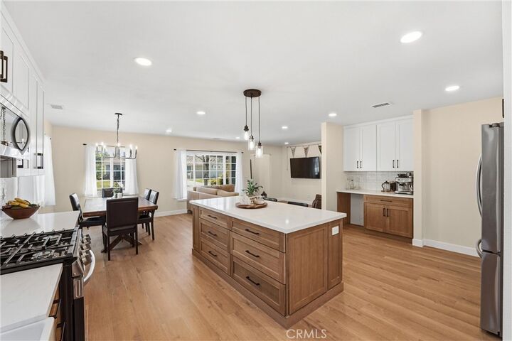 Property Photo:  329 Catalpa Avenue  CA 92821 