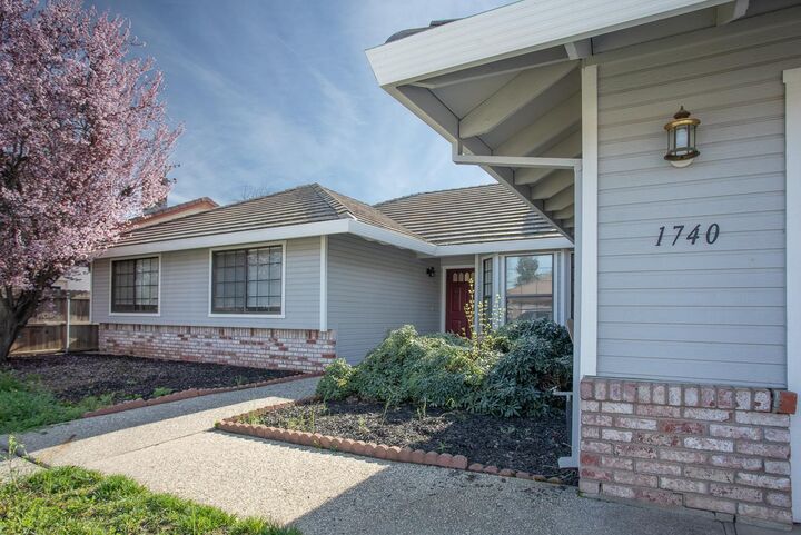 Property Photo:  1740 Edwin Drive  CA 95993 