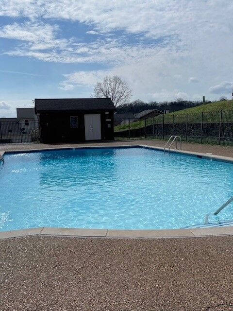 Property Photo:  613 Brentwood Pt  TN 37027 