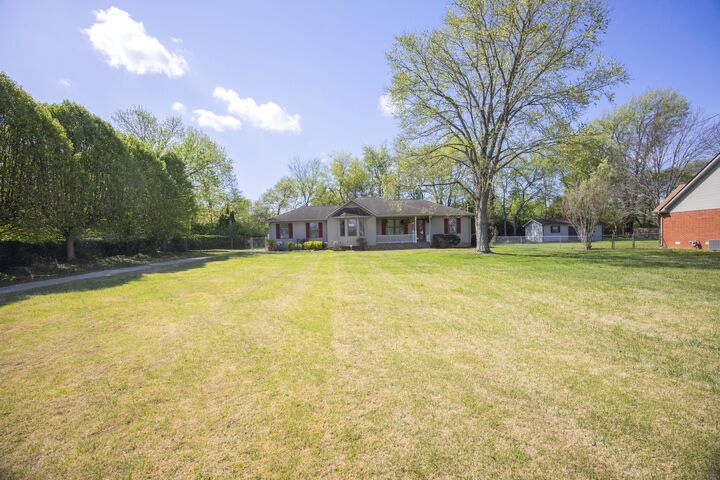 Property Photo: 3533 Lehigh Dr TN 37128
