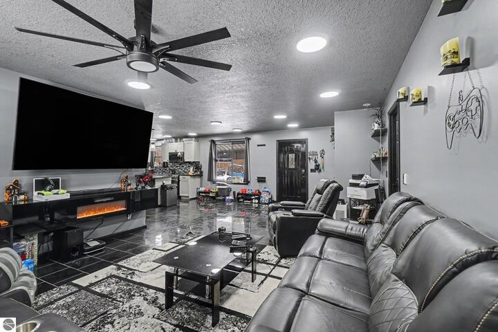 Property Photo:  11115 E Valley  MI 48858 