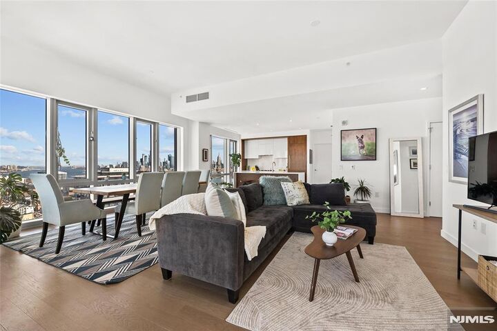 Property Photo:  75 Park Lane Ph3701  NJ 07310 