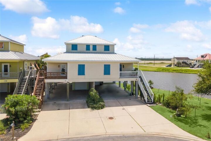 Property Photo:  381 Lareusite Lane  LA 70083 