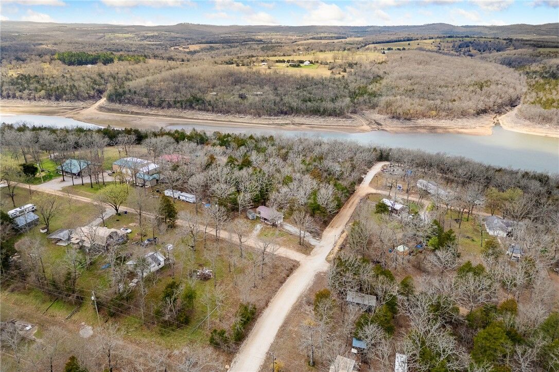 Property Photo:  18581 West Avenue  AR 72644 