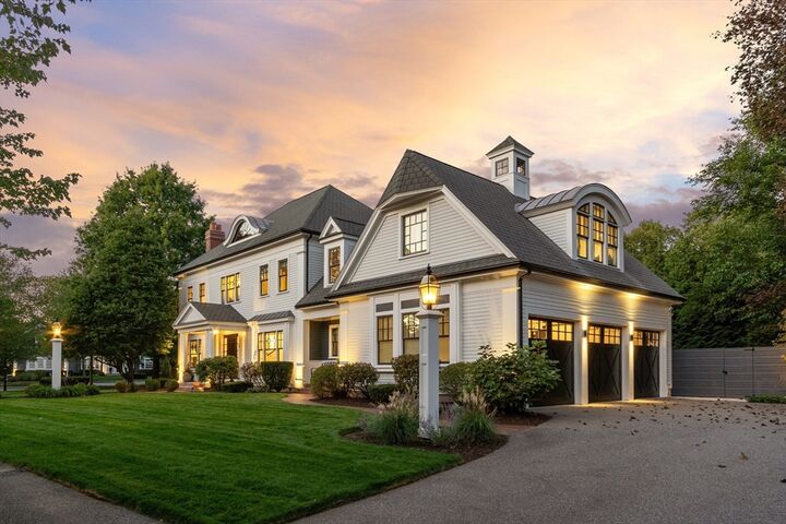 Property Photo:  3 Wisteria Ln  MA 02420 