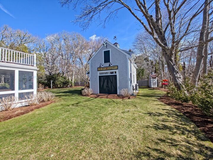 Property Photo:  552 Main St  MA 02635 