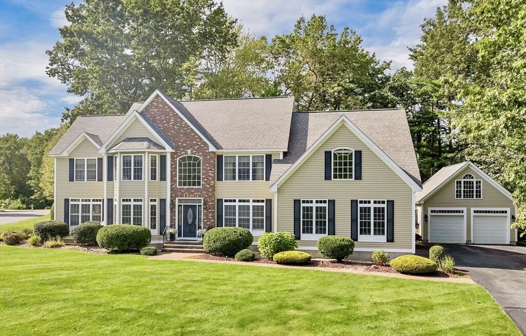 Property Photo:  20 Hancock Rd  NH 03087 