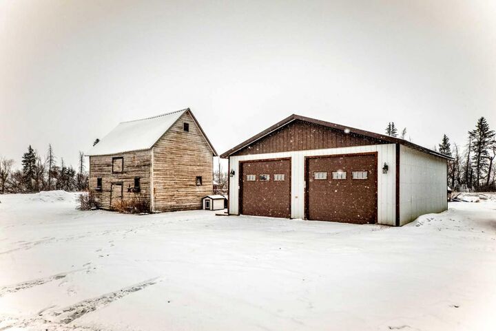 Property Photo:  431030 Range Road 245  AB T4J 1R1 