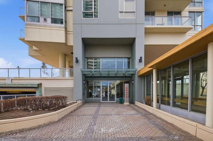 Property Photo:  55 Spruce Place SW 2202  AB T3C 3X5 
