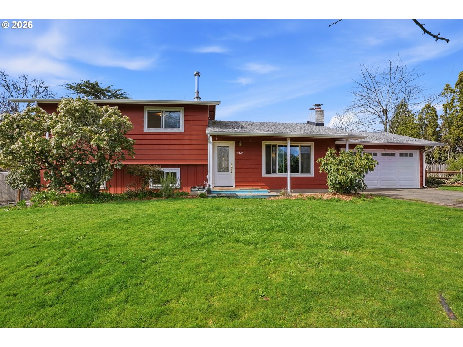 Property Photo: 4425 SW 202nd Ave OR 97078