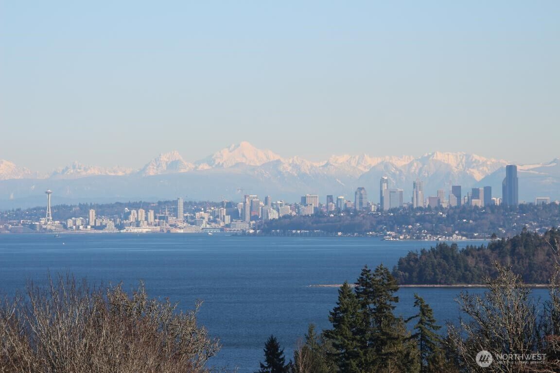 Property Photo:  3188  Hinkley Road SE  WA 98366 