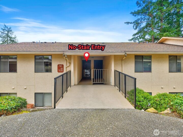 Property Photo: 23305 Lakeview Drive C204 WA 98043
