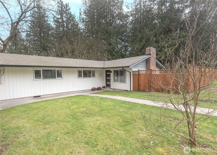 Property Photo:  4201 NE 115th Street  WA 98125 