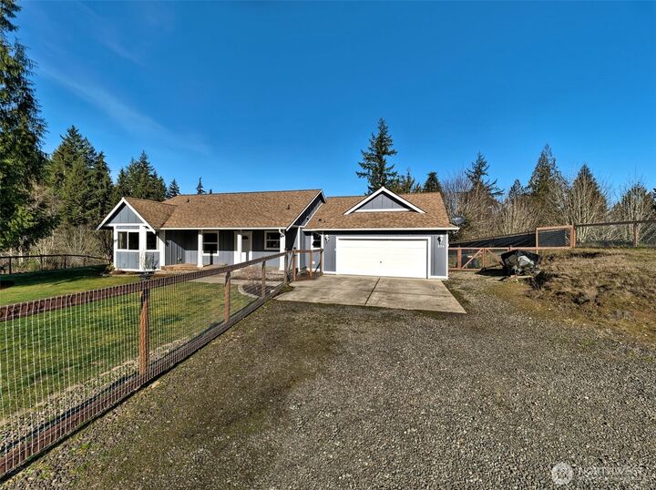 Property Photo:  235 E Heights Place  WA 98528 