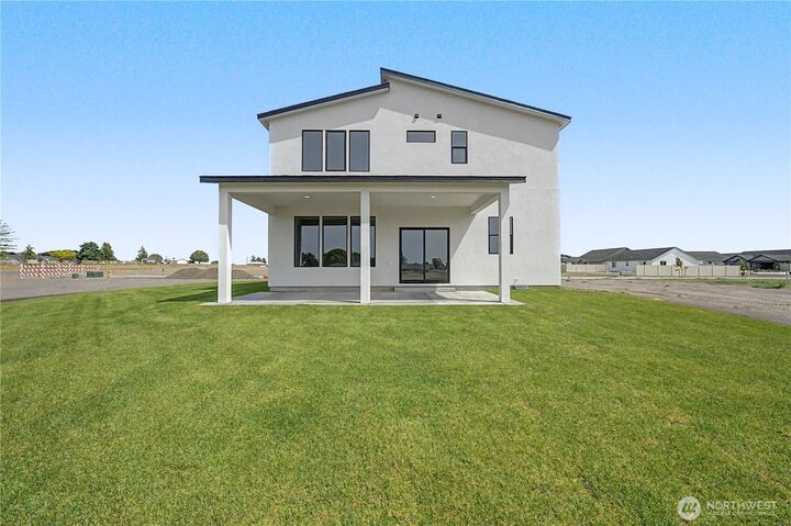 Property Photo:  744 N Widgeon Street  WA 98837 